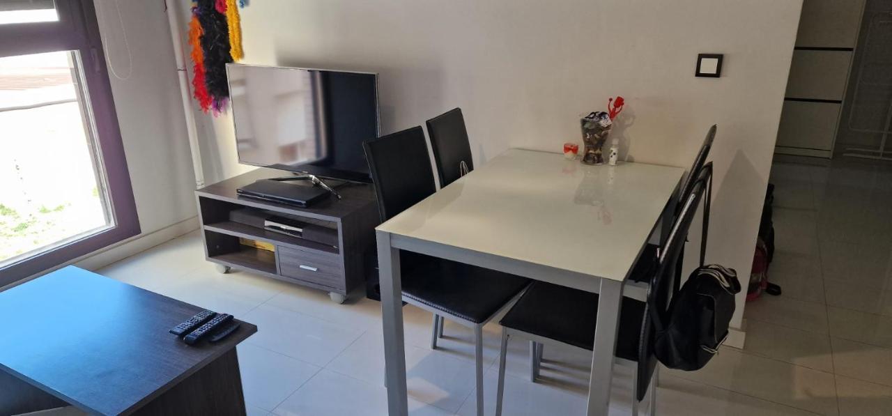 Holiday Studio *